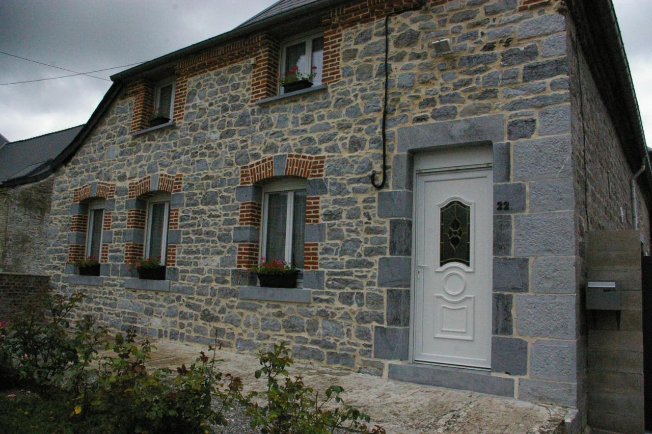 Au Charme D'Antan Bed and Breakfast Féron Exteriör bild